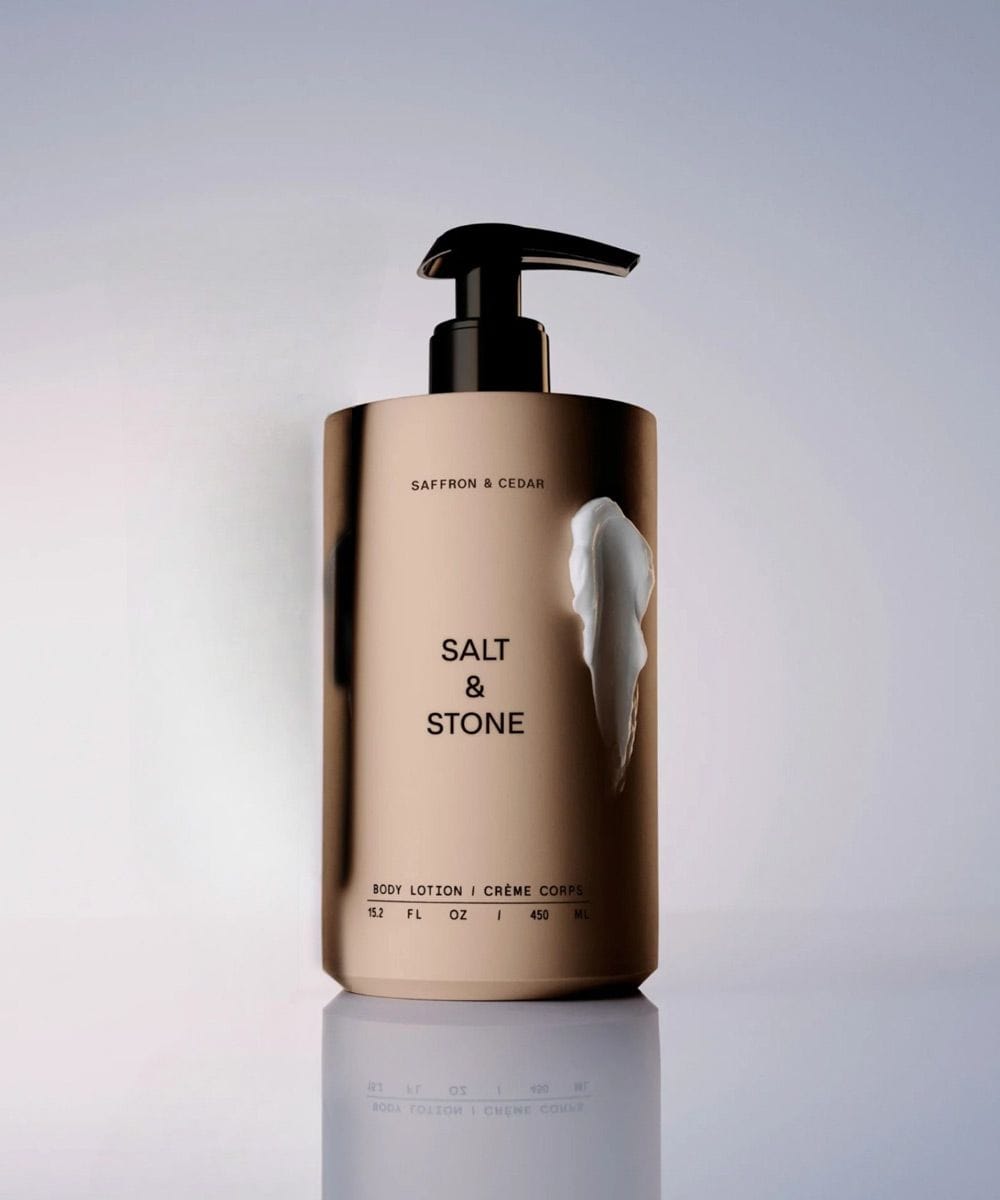 salt-and-stone-saffron-and-cedar-450-ml Salt and Stone Body Lotion Saffron & Cedar 450 ml - Imagen 1